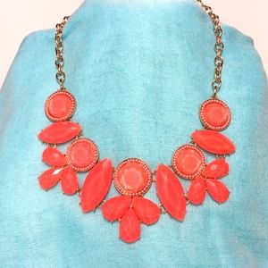 3-10-3 beautiful fall color necklace great condition